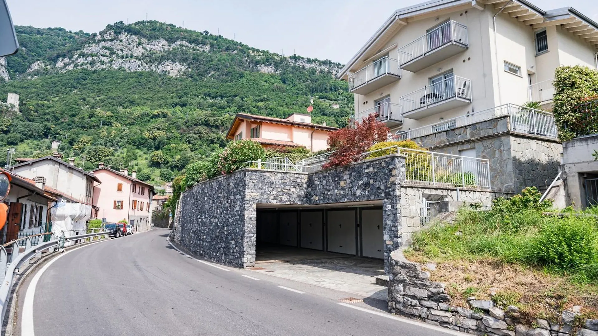 Comacina Villa Como 0*,